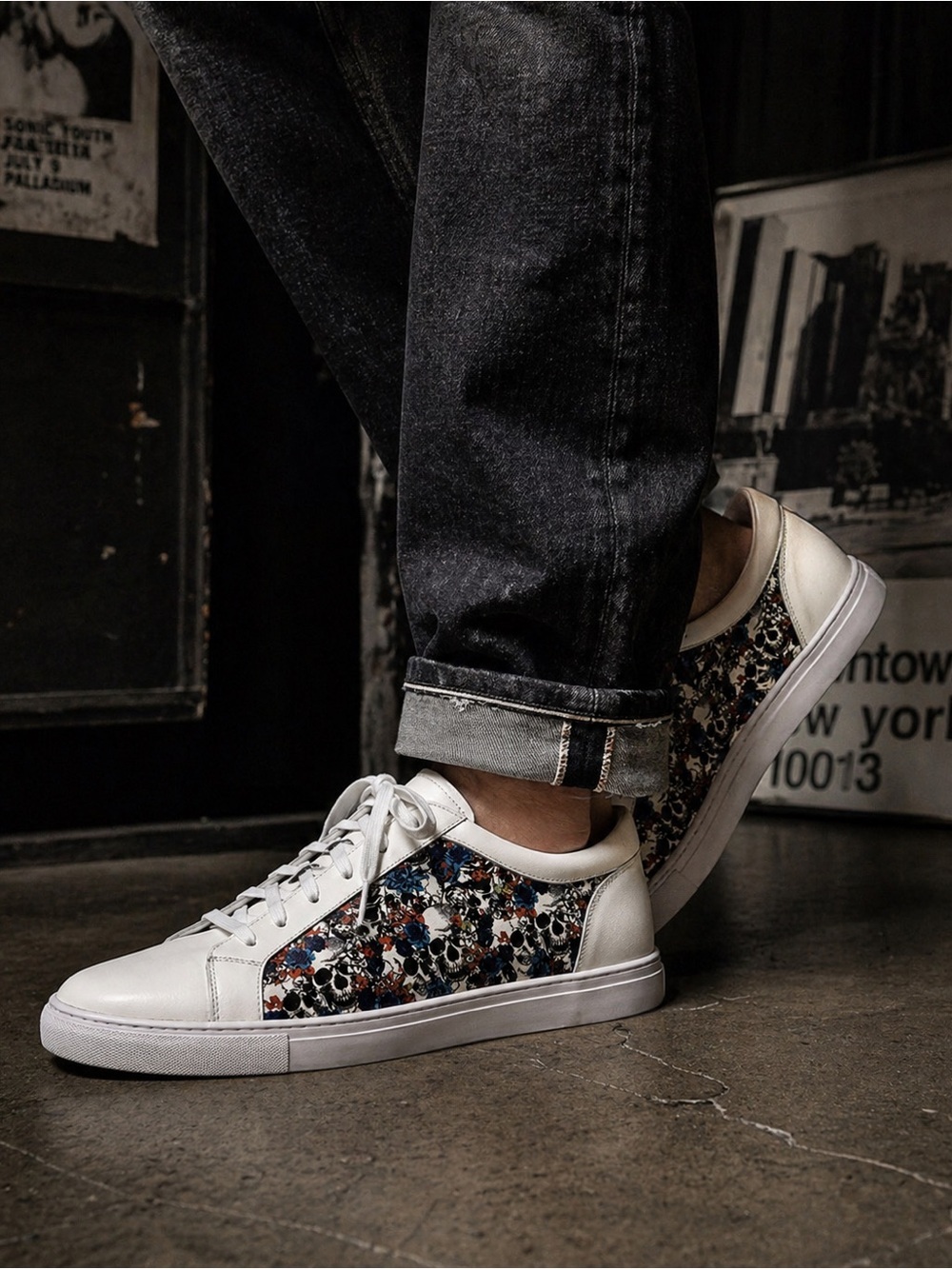 Robert Graham Skull Floral Print Sneakers White Leather Men’s Size 9 Designer